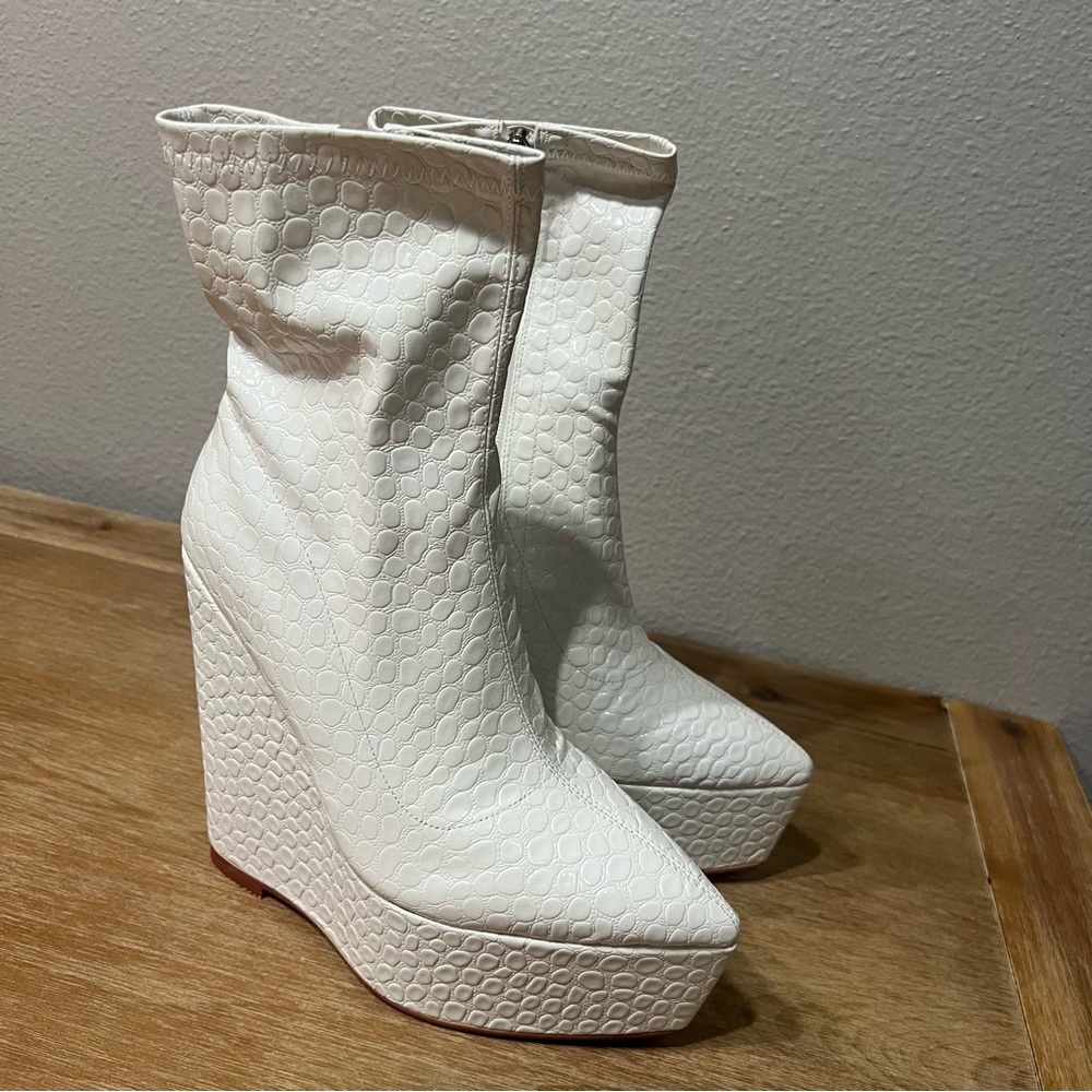 White Gogo Wedge Boots 8